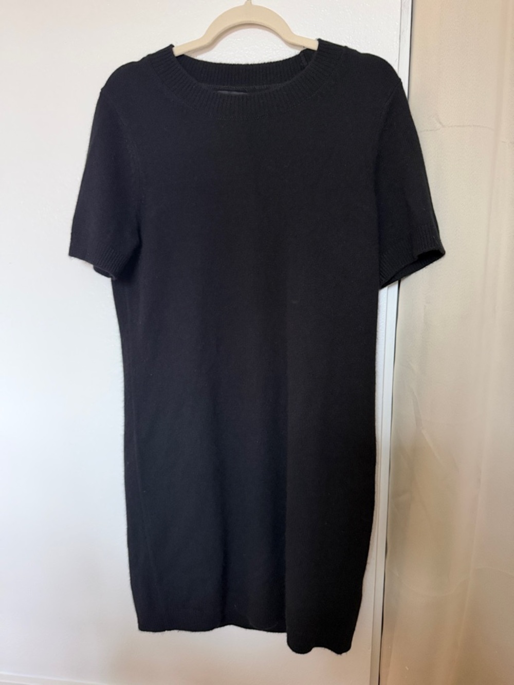 Quince Mongolian Cashmere short Sleeve Mini Dress Black M